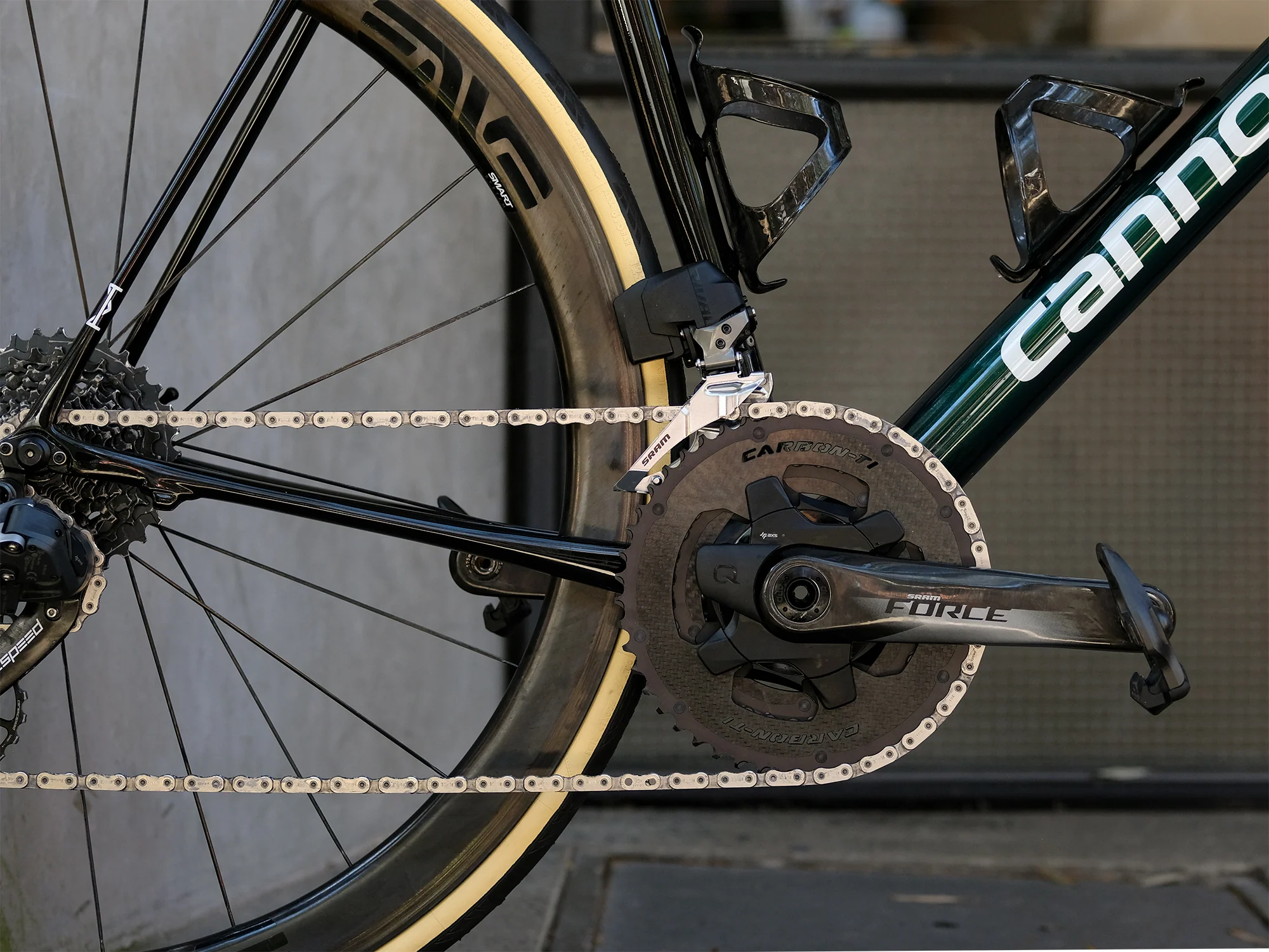 avis dynamic wander wax