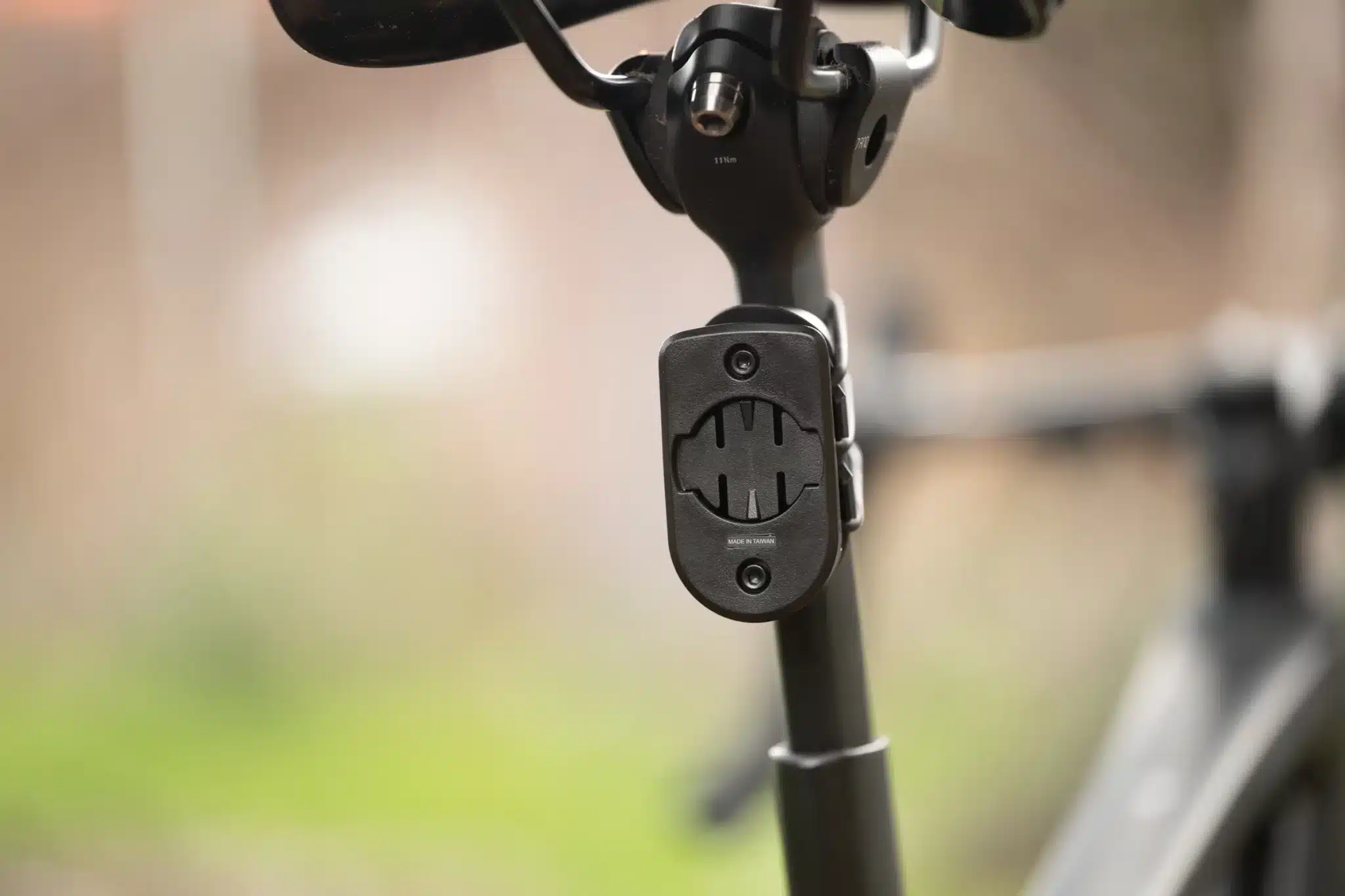 avis fixation garmin varia 820