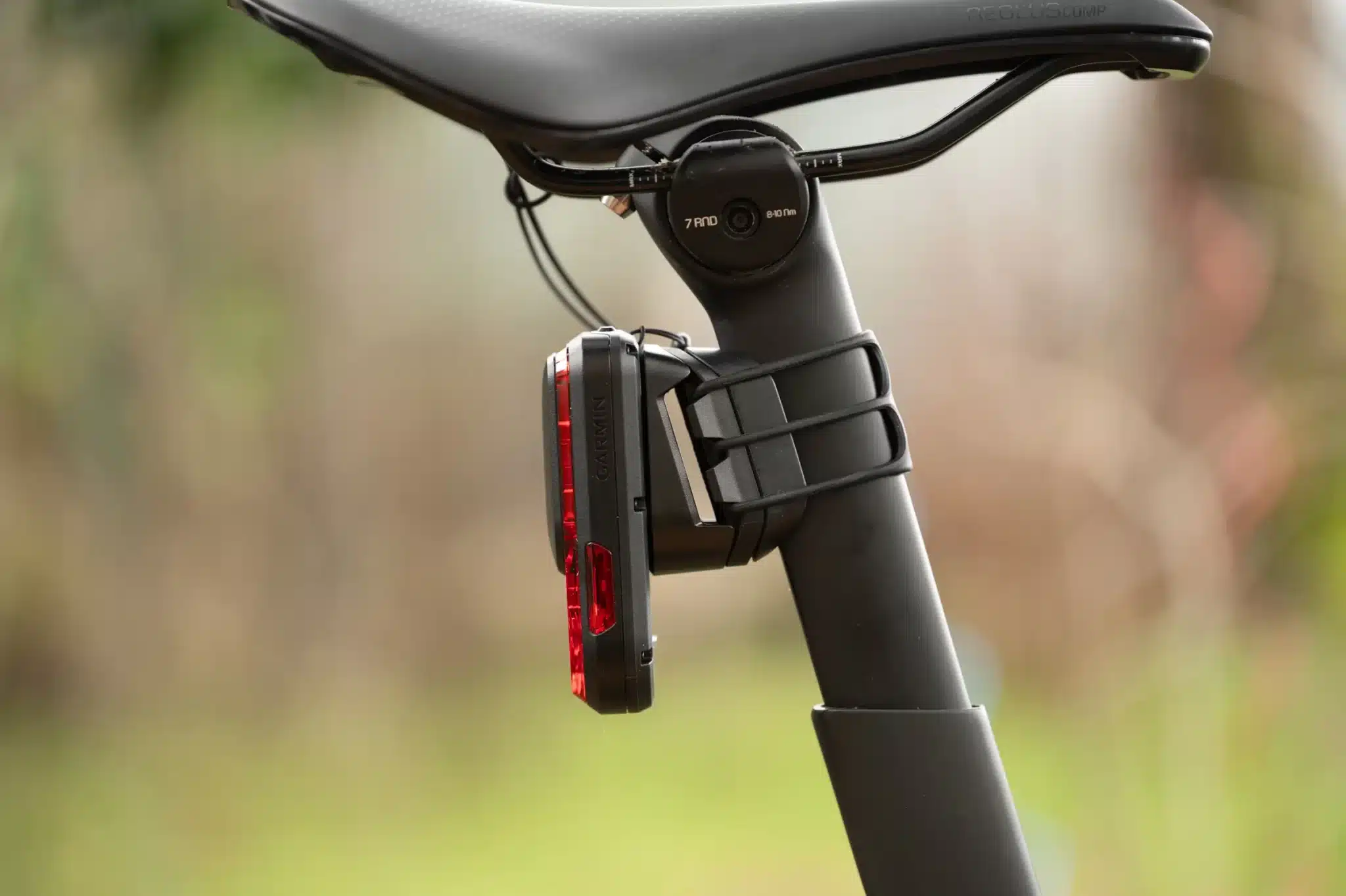 garmin varia 820 avis